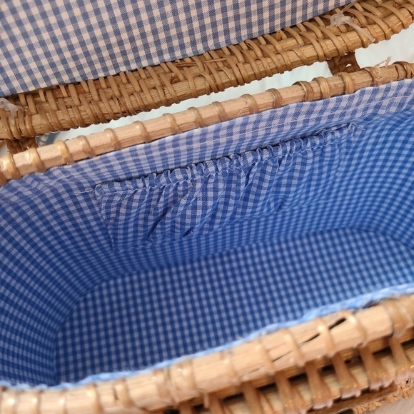 Rattan hand crafted Crossbody - Picture 7 of 13